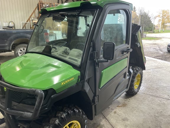 Main image John Deere XUV 835R