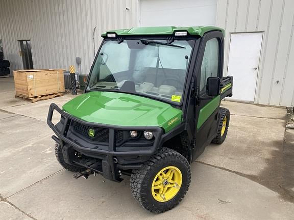 Image of John Deere XUV 835R equipment image 2