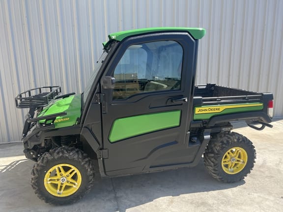 Main image John Deere XUV 835R