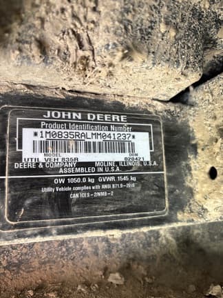 Image of John Deere XUV 835R equipment image 4