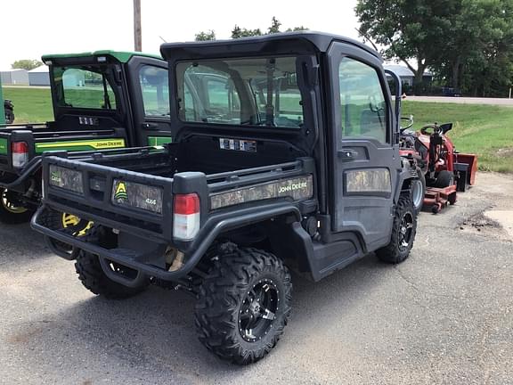 Image of John Deere XUV 835R equipment image 4