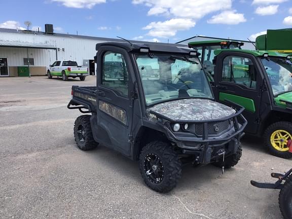 Image of John Deere XUV 835R equipment image 1