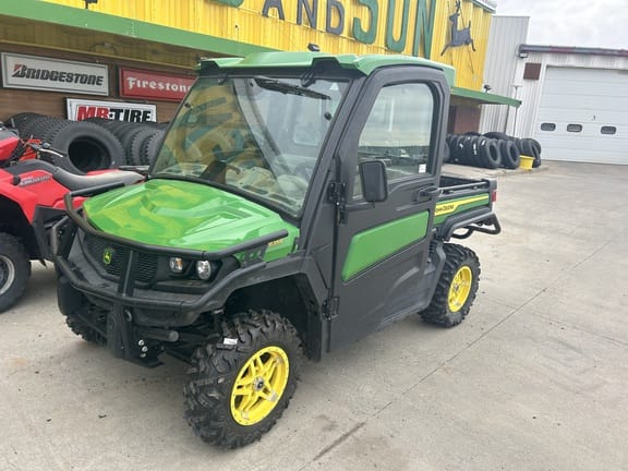 Main image John Deere XUV 835R