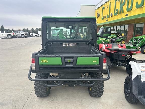 Image of John Deere XUV 835R equipment image 3