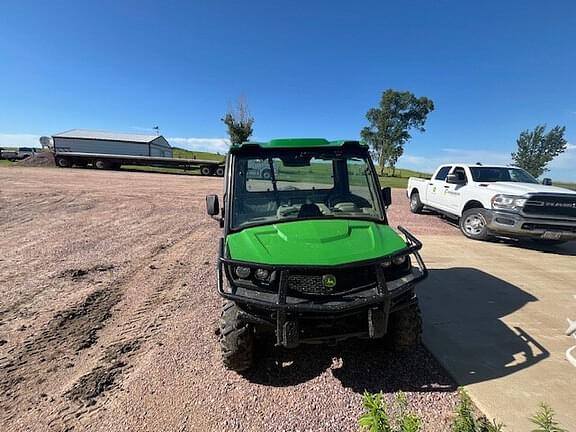 Image of John Deere XUV 835R Primary image