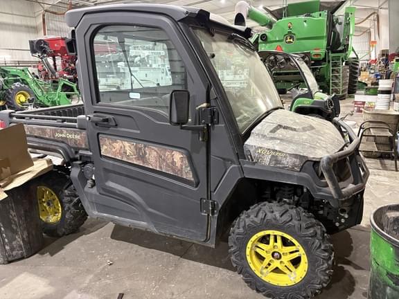 Image of John Deere XUV 835R equipment image 2