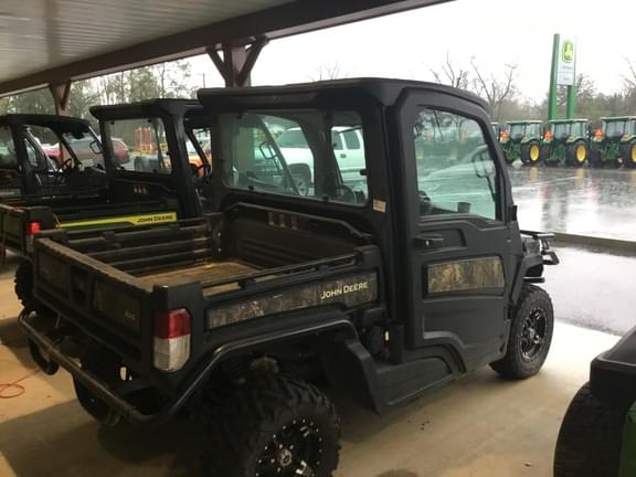 Image of John Deere XUV 835R equipment image 2