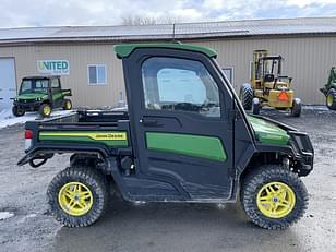 Main image John Deere XUV 835R 3