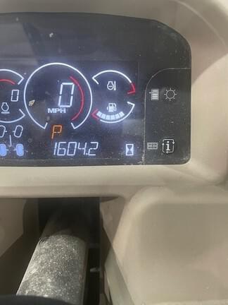 Image of John Deere XUV 835R equipment image 4