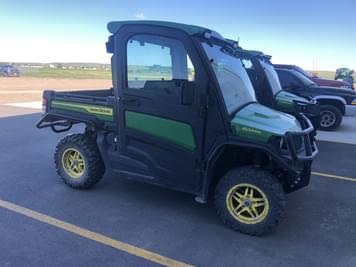 Main image John Deere XUV 835R