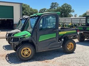 2021 John Deere XUV 835R Image