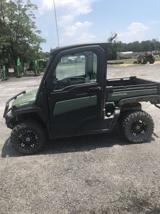 Main image John Deere XUV 835R