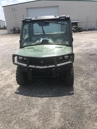 Image of John Deere XUV 835R equipment image 1