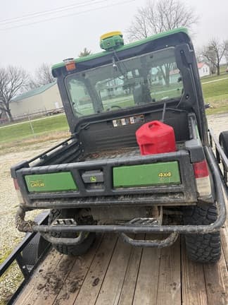 Image of John Deere XUV 835R equipment image 3