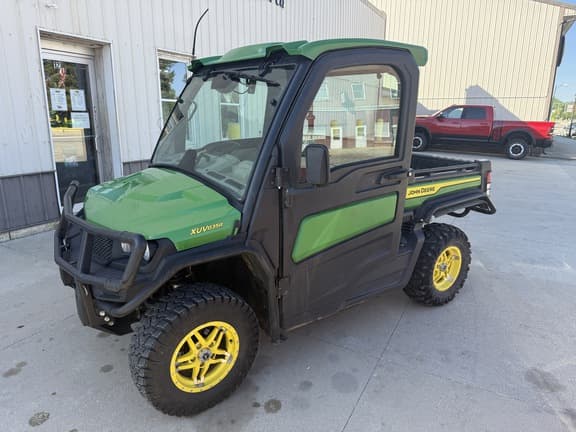 Image of John Deere XUV 835R Primary image