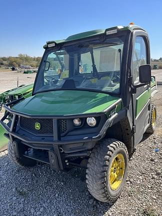 Image of John Deere XUV 835R Primary image