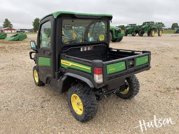 Image of John Deere XUV 835R equipment image 2