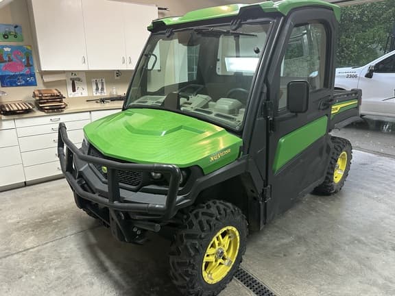 Image of John Deere XUV 835R equipment image 1