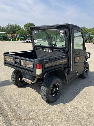 Image of John Deere XUV 835R equipment image 3
