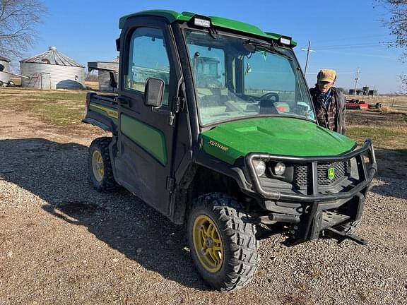 Image of John Deere XUV 835R equipment image 4