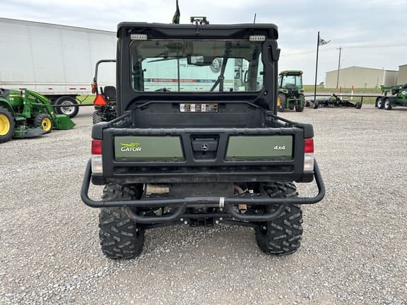 Image of John Deere XUV 835R equipment image 3