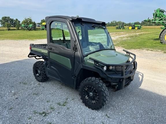 Image of John Deere XUV 835R equipment image 2