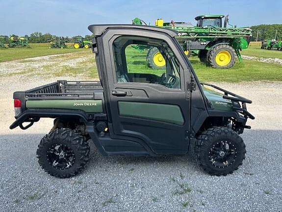 Image of John Deere XUV 835R equipment image 3