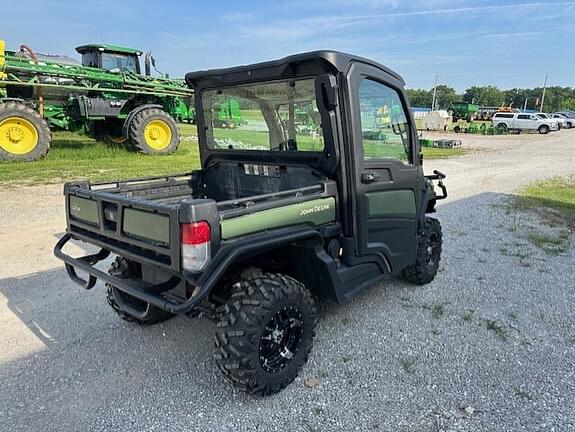 Image of John Deere XUV 835R equipment image 4