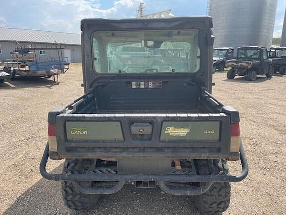 Image of John Deere XUV 835R equipment image 2