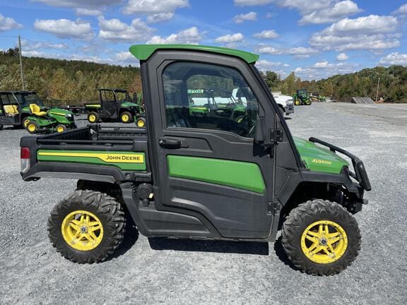 Main image John Deere XUV 835R