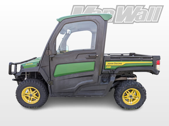 2021 John Deere XUV 835R Equipment Image0