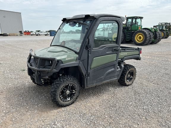 Image of John Deere XUV 835R Primary image