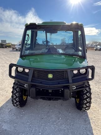 Image of John Deere XUV 835R equipment image 1