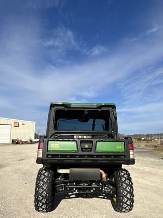 Image of John Deere XUV 835R equipment image 2