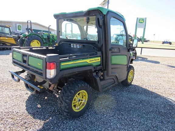 Image of John Deere XUV 835R equipment image 4