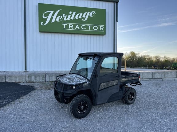 Image of John Deere XUV 835R Primary image