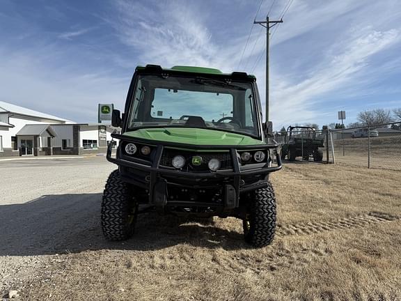 Image of John Deere XUV 835R equipment image 3