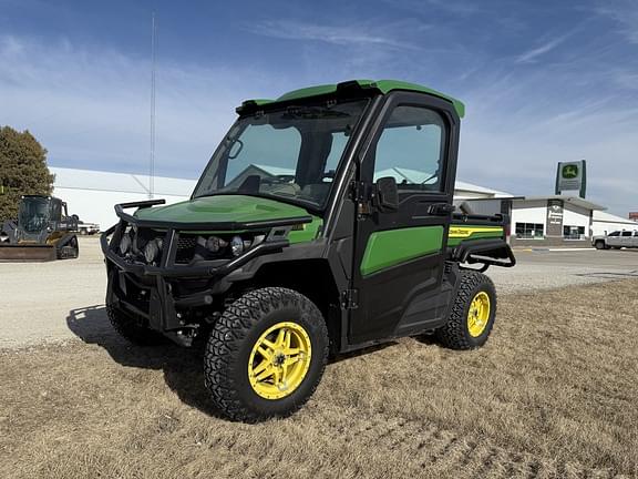 Image of John Deere XUV 835R equipment image 2