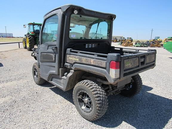 Image of John Deere XUV 835R equipment image 2