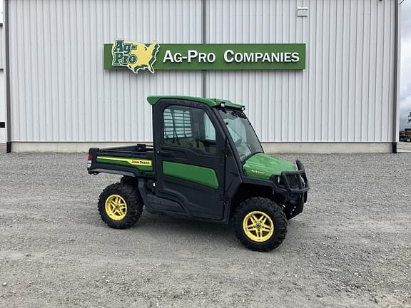 Image of John Deere XUV 835R Primary image