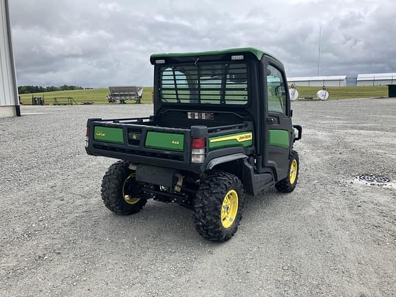 Image of John Deere XUV 835R equipment image 4