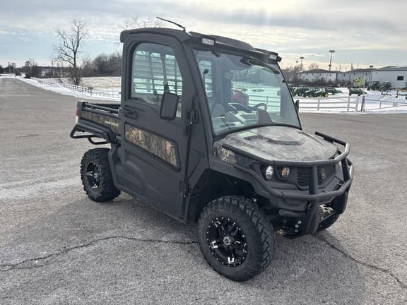 Image of John Deere XUV 835R equipment image 2