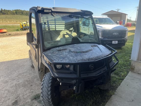 Image of John Deere XUV 835R equipment image 2