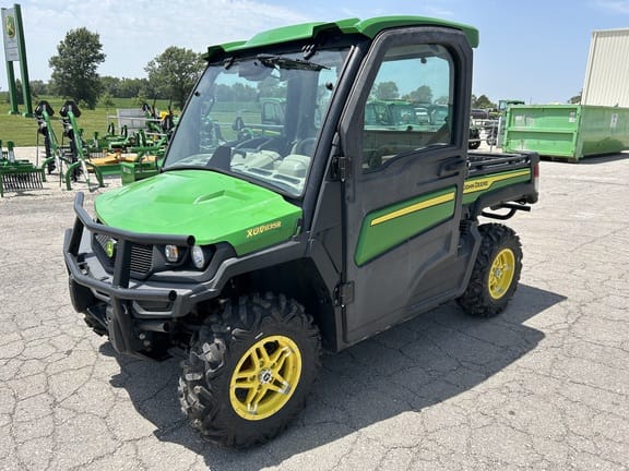 Main image John Deere XUV 835R