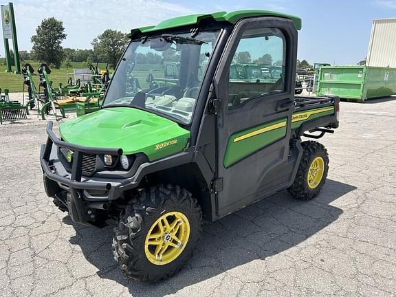 Image of John Deere XUV 835R Primary image