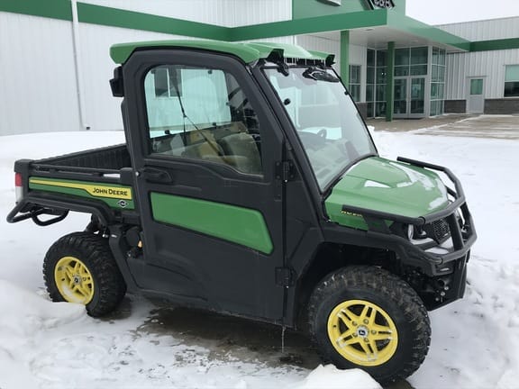 Main image John Deere XUV 835R