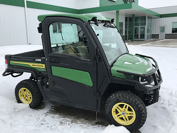 Main image John Deere XUV 835R