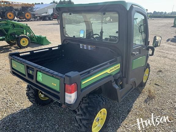 Image of John Deere XUV 835R equipment image 3