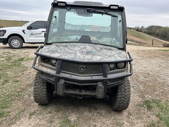 Image of John Deere XUV 835R equipment image 1