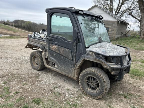Image of John Deere XUV 835R equipment image 2